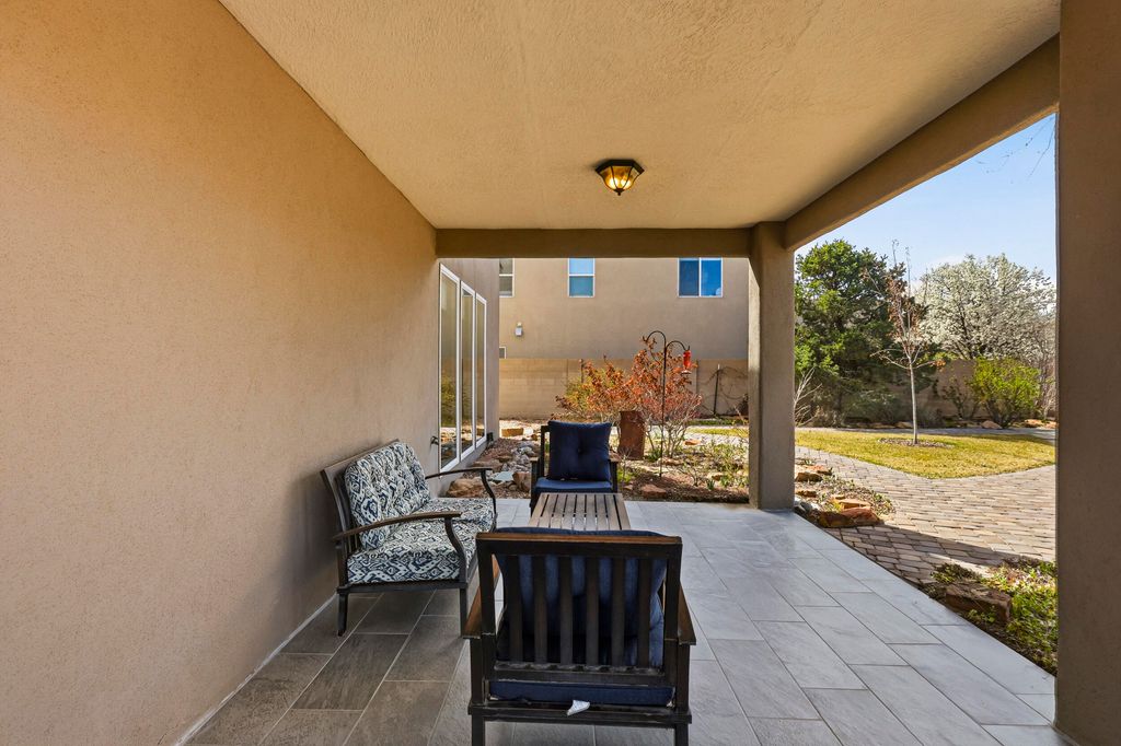 Image 66 of property listing at 3823 Alamogordo Drive NW, Albuquerque, NM 87120