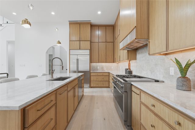 6038 Prospect Avenue, Dallas, TX 75206