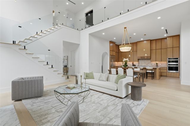 6038 Prospect Avenue, Dallas, TX 75206