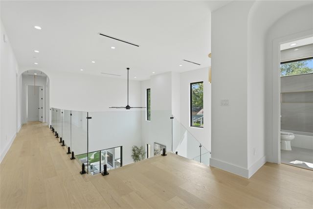 6038 Prospect Avenue, Dallas, TX 75206