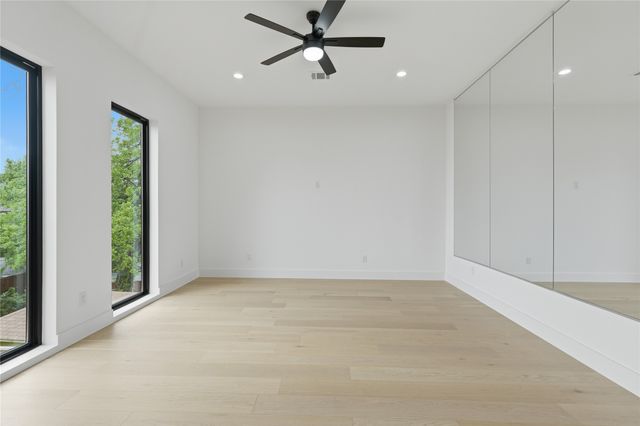 6038 Prospect Avenue, Dallas, TX 75206