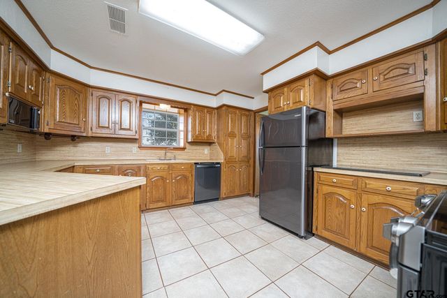 2613 CR 4760, Winnsboro, TX 75494