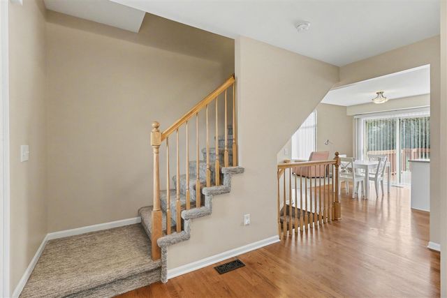 5910 Cedar Ridge Drive, Ann Arbor, MI 48103