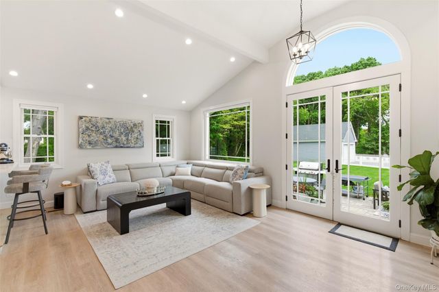 238 Woodlawn Avenue, Saint James, NY 11780