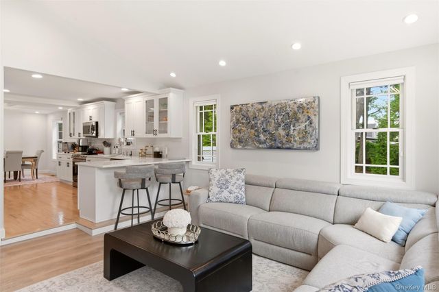 238 Woodlawn Avenue, Saint James, NY 11780