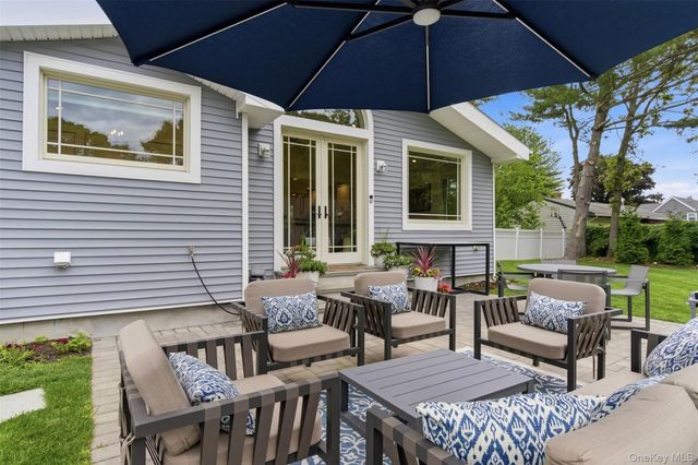 238 Woodlawn Avenue, Saint James, NY 11780