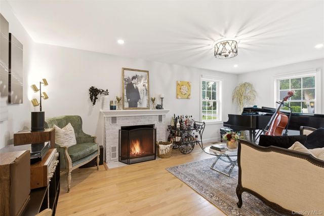 238 Woodlawn Avenue, Saint James, NY 11780