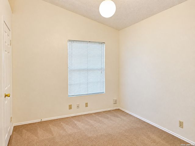313 BURKWOOD LN, Cibolo, TX 78108