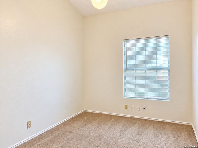 313 BURKWOOD LN, Cibolo, TX 78108