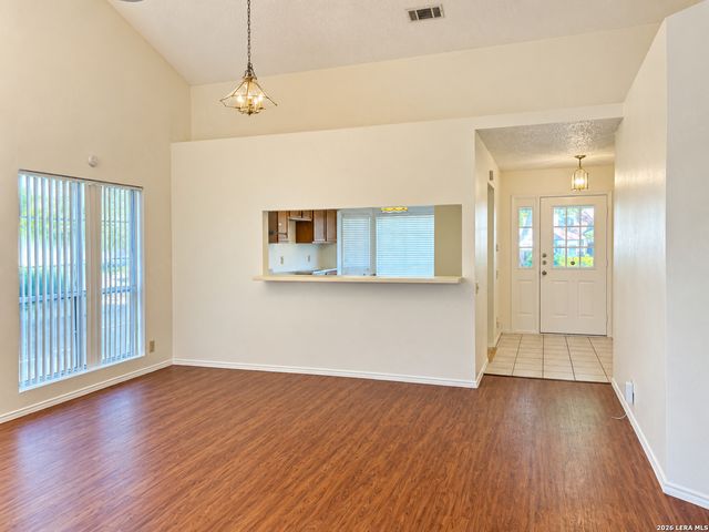 313 BURKWOOD LN, Cibolo, TX 78108
