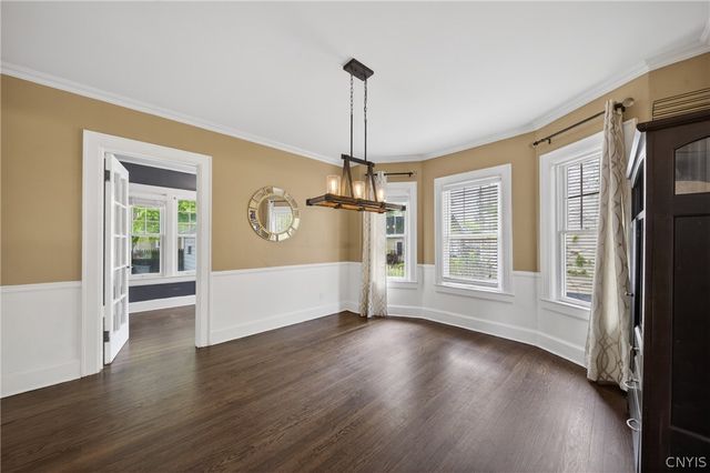 142 Hampton Road, Syracuse, NY 13203