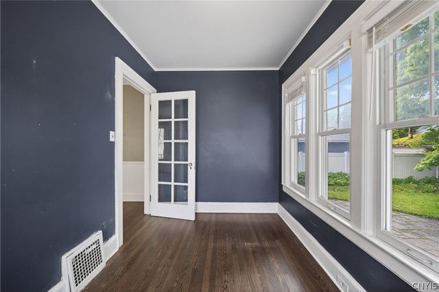 142 Hampton Road, Syracuse, NY 13203