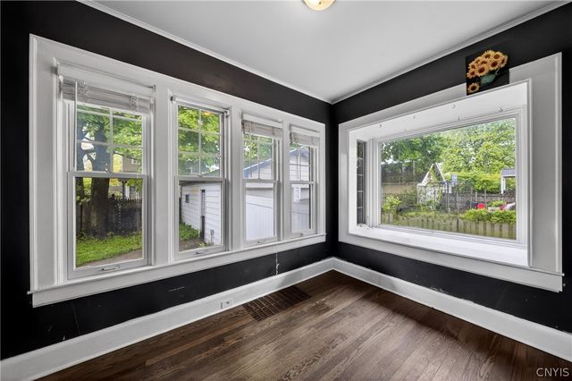 142 Hampton Road, Syracuse, NY 13203