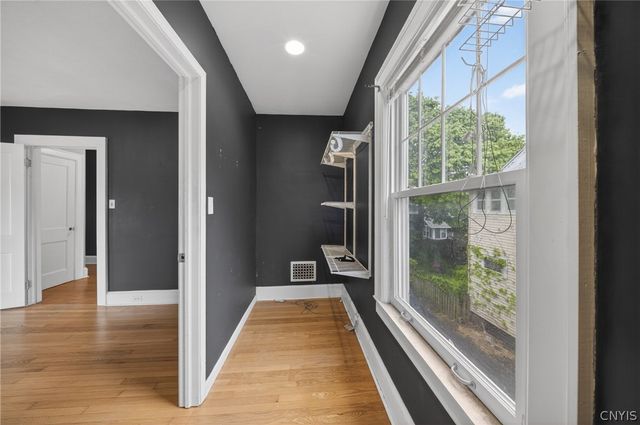 142 Hampton Road, Syracuse, NY 13203