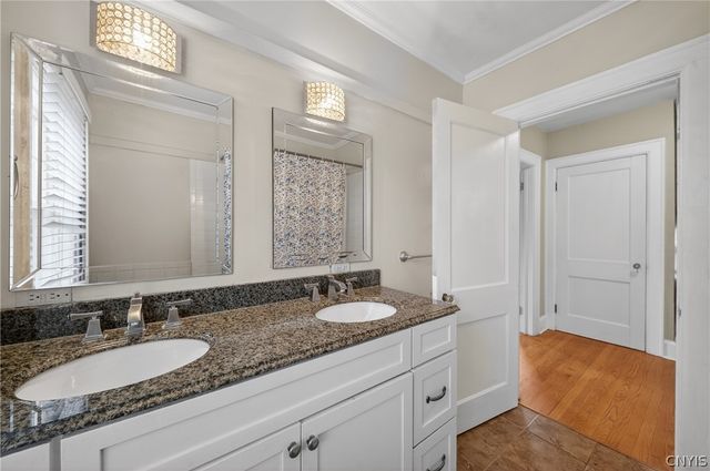 142 Hampton Road, Syracuse, NY 13203