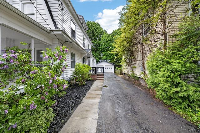 142 Hampton Road, Syracuse, NY 13203