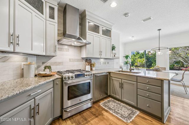 205 OAK POINT Lane, Ponte Vedra Beach, FL 32082