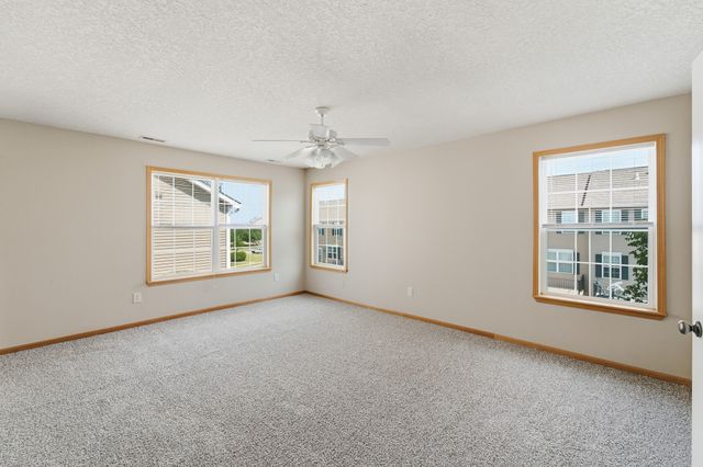 4632 McDougal Lane NE, Ankeny, IA 50023