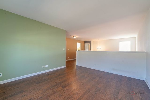 532 S Jade Lane, Round Lake, IL 60073