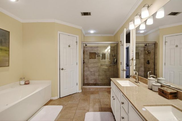 22 Springridge Drive, Little Rock, AR 72211