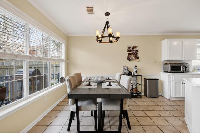 22 Springridge Drive, Little Rock, AR 72211