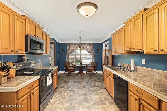 7137 W Arcastle Loop, Southaven, MS 38671