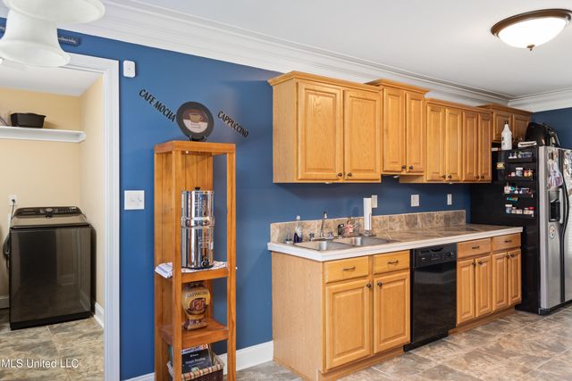7137 W Arcastle Loop, Southaven, MS 38671