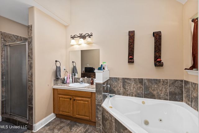 7137 W Arcastle Loop, Southaven, MS 38671
