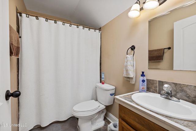 7137 W Arcastle Loop, Southaven, MS 38671