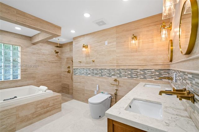 8201 SW 150th Dr, Palmetto Bay, FL 33158