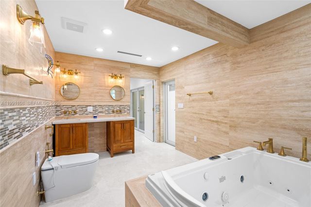 8201 SW 150th Dr, Palmetto Bay, FL 33158