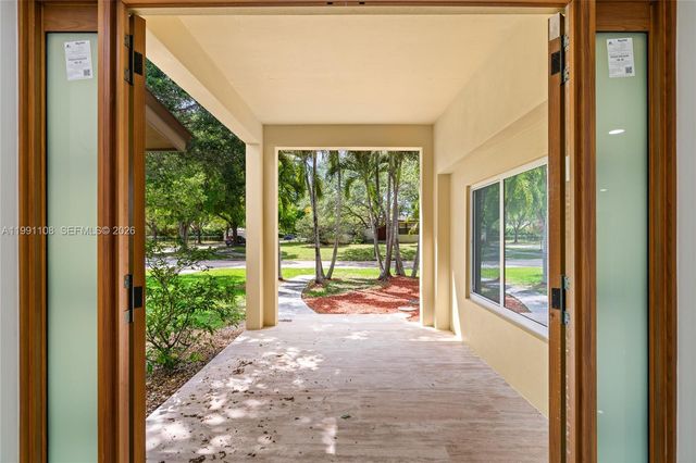 8201 SW 150th Dr, Palmetto Bay, FL 33158