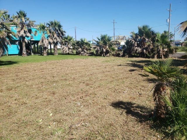 111 Bud Drive, Crystal Beach, TX 77650