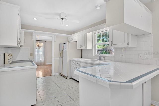 206 CATTAIL COURT, Orlando, FL 32806