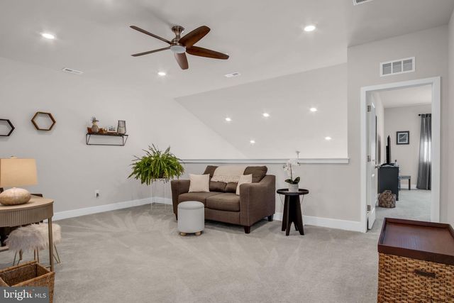 80 BONESET DR, Gettysburg, PA 17325