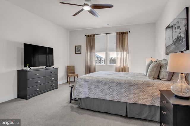 80 BONESET DR, Gettysburg, PA 17325