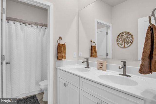 80 BONESET DR, Gettysburg, PA 17325