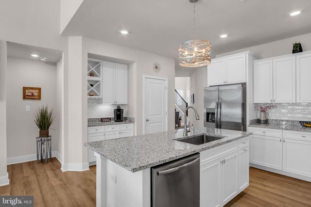 80 BONESET DR, Gettysburg, PA 17325