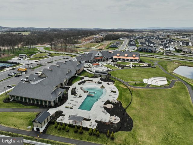 80 BONESET DR, Gettysburg, PA 17325