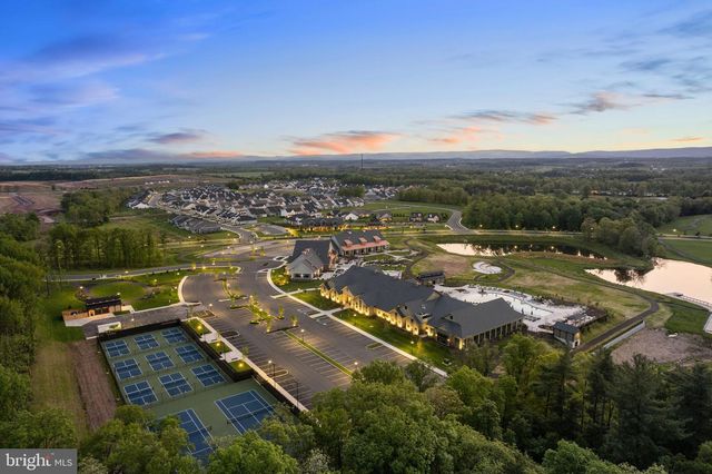 80 BONESET DR, Gettysburg, PA 17325