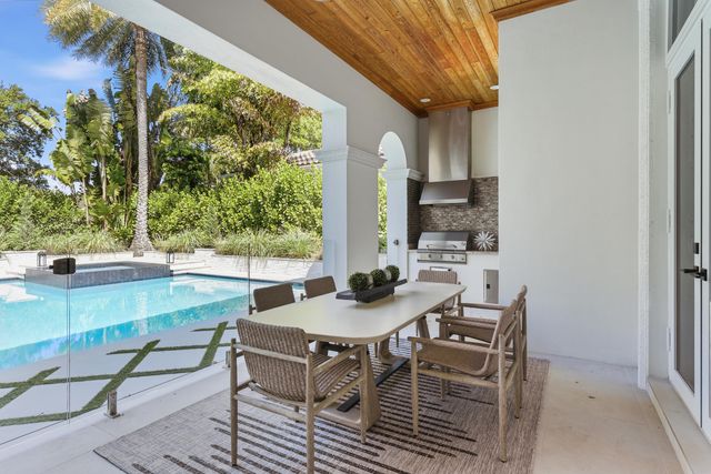 11513 Green Bayberry Drive, Palm Beach Gardens, FL 33418