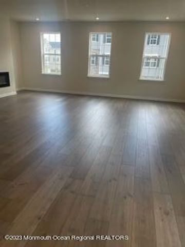 301 Arose Lane, Middletown, NJ 07748