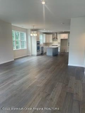 301 Arose Lane, Middletown, NJ 07748