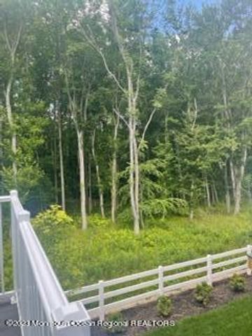 301 Arose Lane, Middletown, NJ 07748