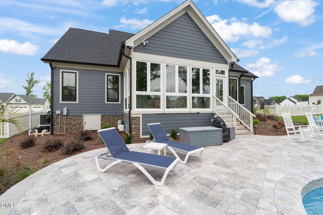 121 Lane Farms Way, Holly Springs, NC 27540