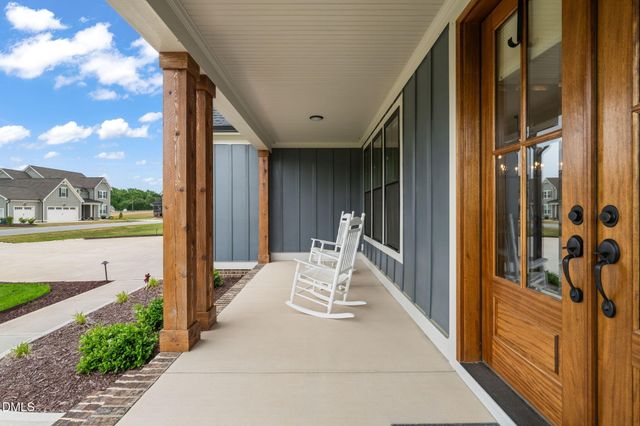121 Lane Farms Way, Holly Springs, NC 27540