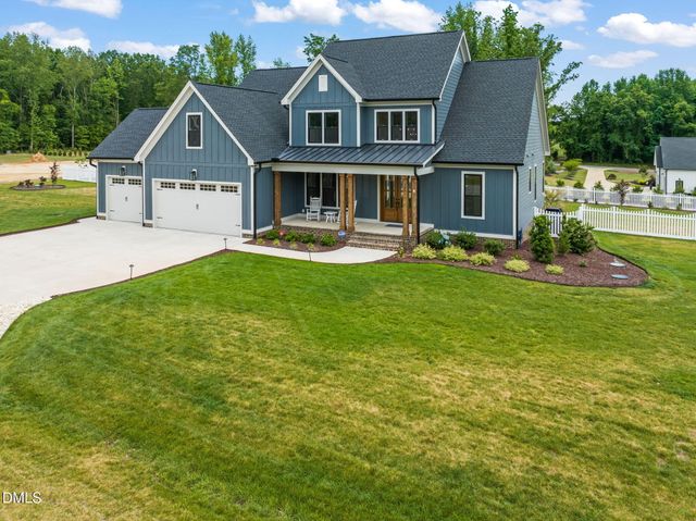 121 Lane Farms Way, Holly Springs, NC 27540
