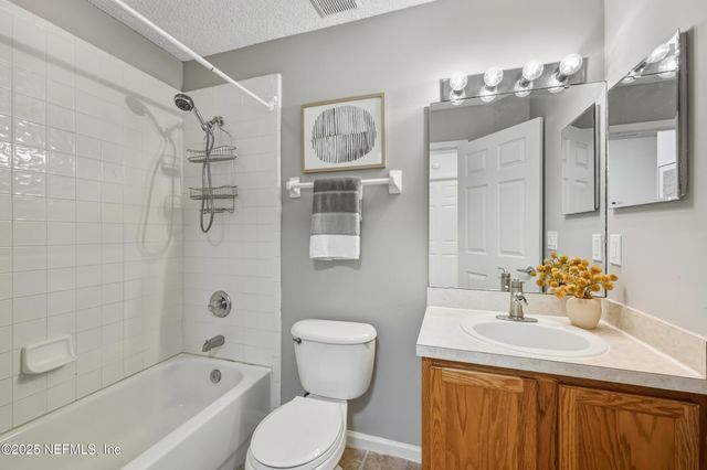 7534 INTERNATIONAL VILLAGE Drive, Jacksonville, FL 32277