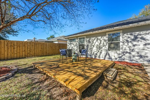 7534 INTERNATIONAL VILLAGE Drive, Jacksonville, FL 32277