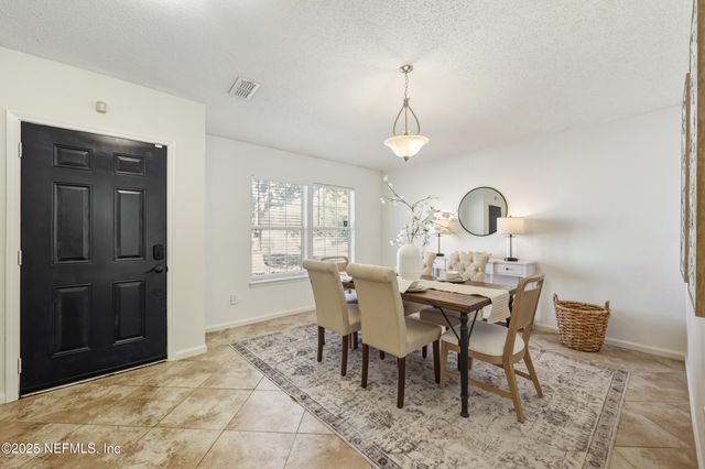 7534 INTERNATIONAL VILLAGE Drive, Jacksonville, FL 32277